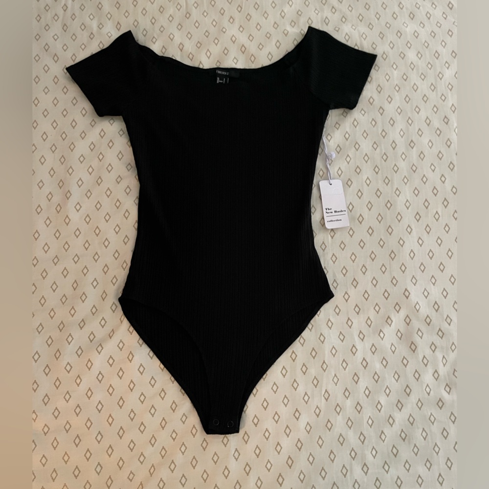 NWT Forever 21 Short Sleeve Bodysuit